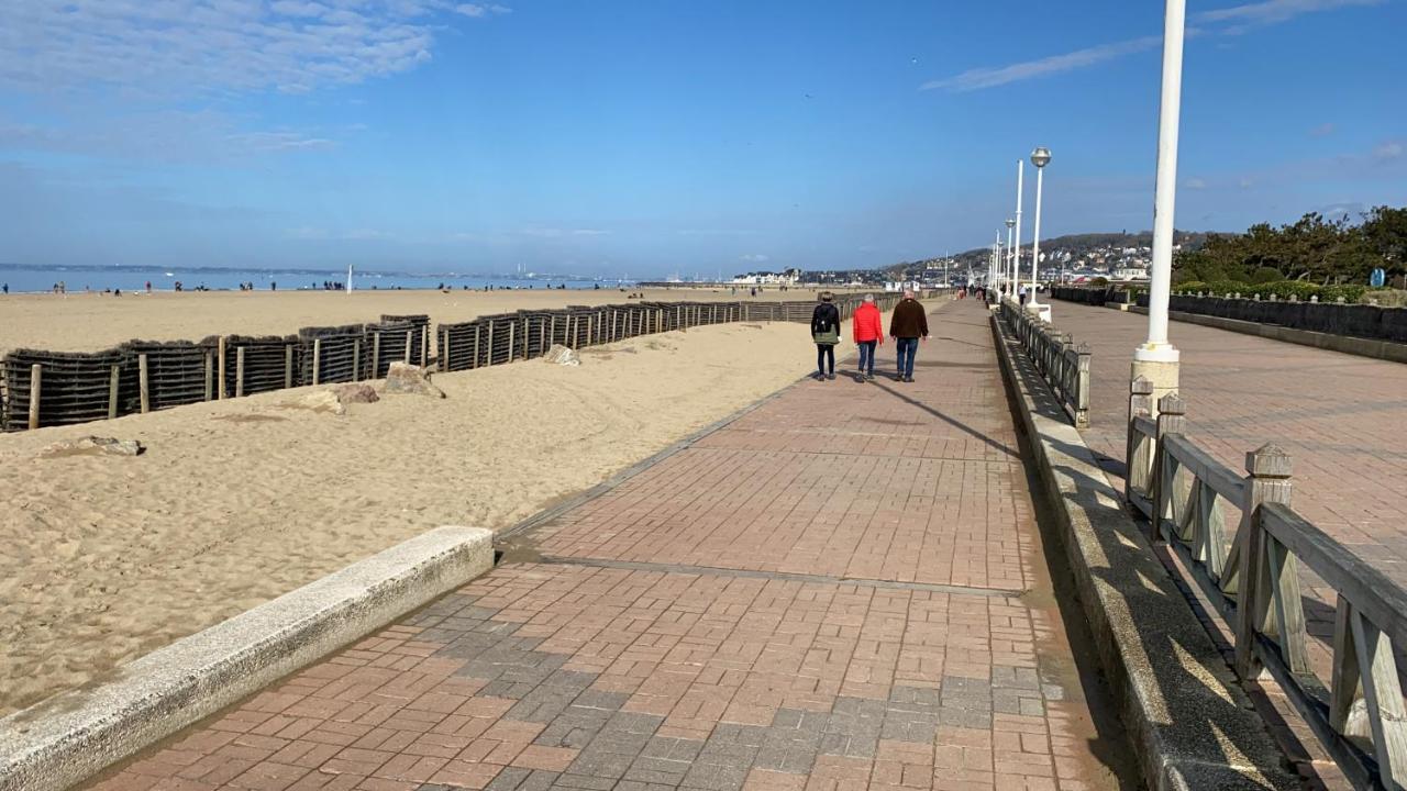 Ferienwohnung Magnifique Appart Standing Face Mer Centre A Pied Deauville Exterior foto